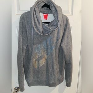 Nike Gray Sweatshirt Women’s size XL, silver logo
